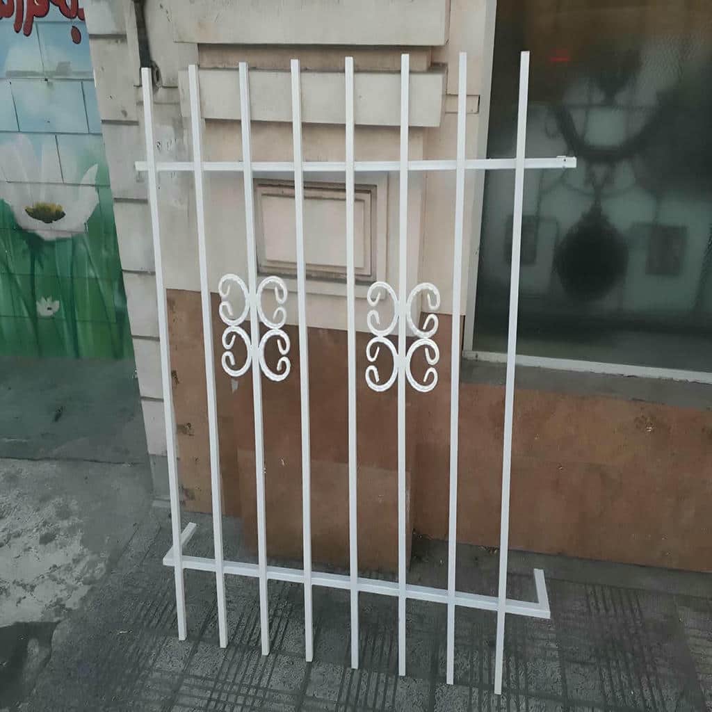 حفاظ پنجره با آماده سازی سطح فلز پیش از پوشش