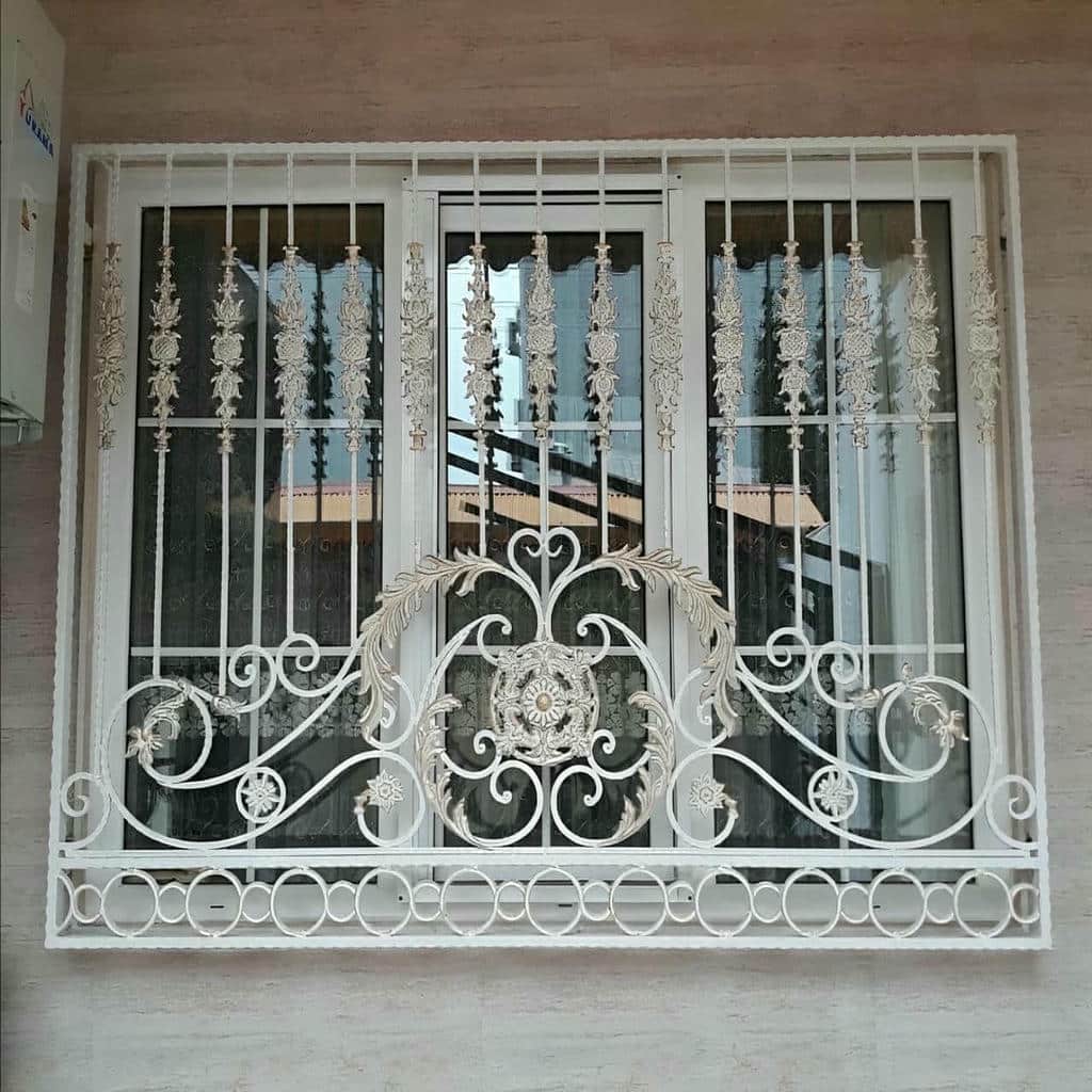 حفاظ پنجره با طرح ساده