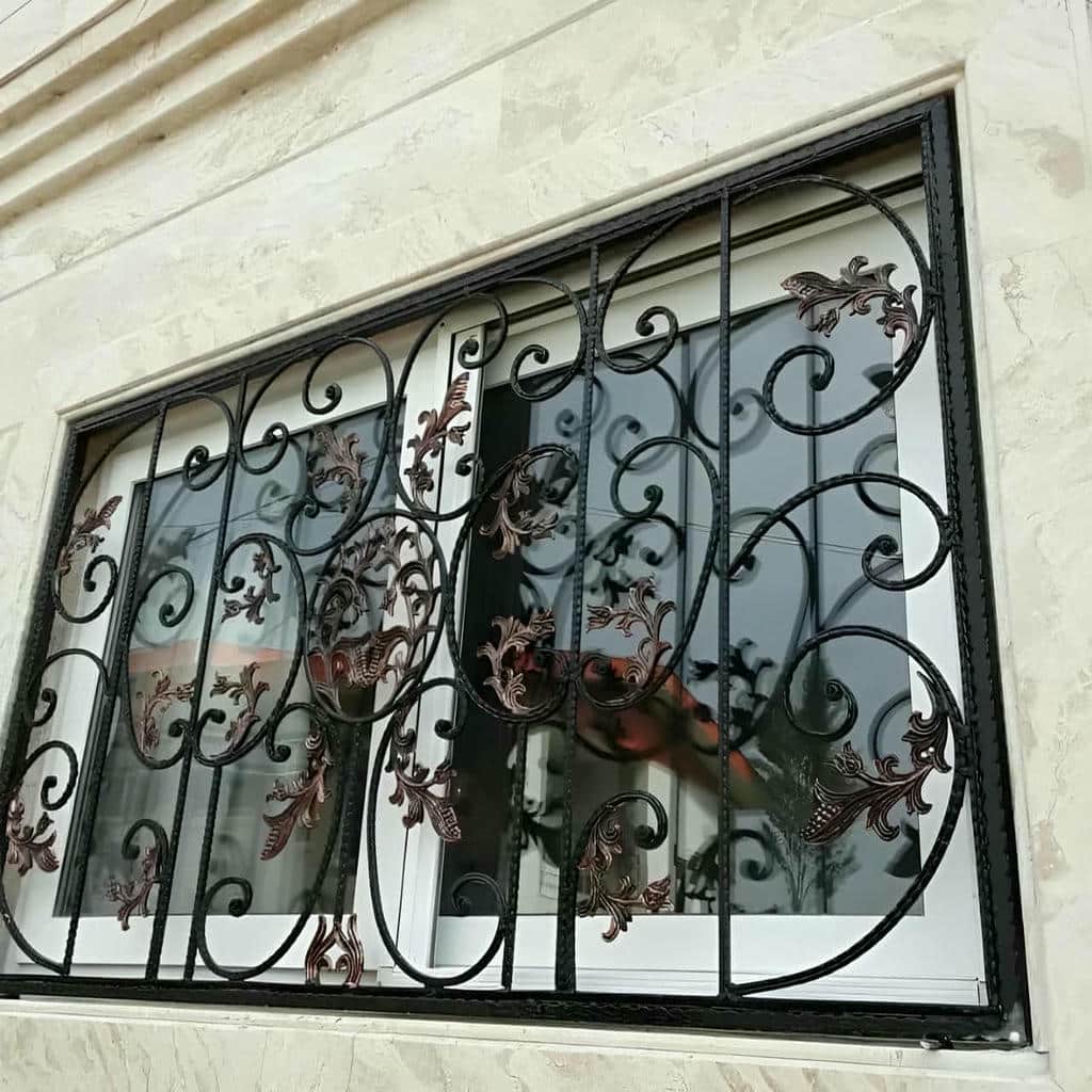 حفاظ پنجره ساده و شیک با جوشکاری تمیز
