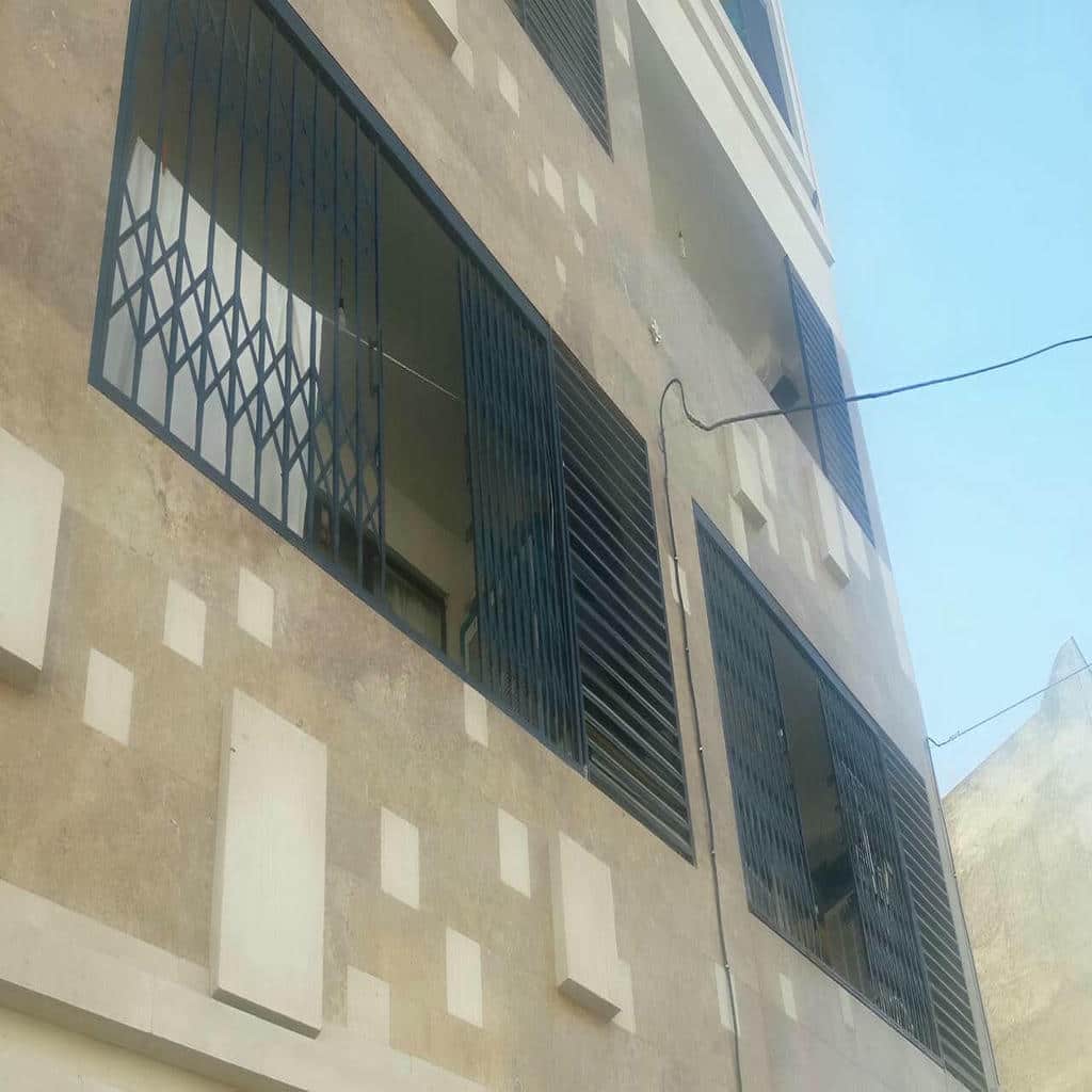 حفاظ پنجره لوکس با قفل ایمن