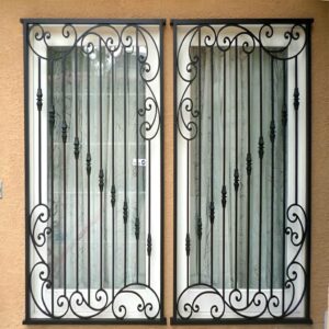 حفاظ پنجره با طراحی خاص معماری