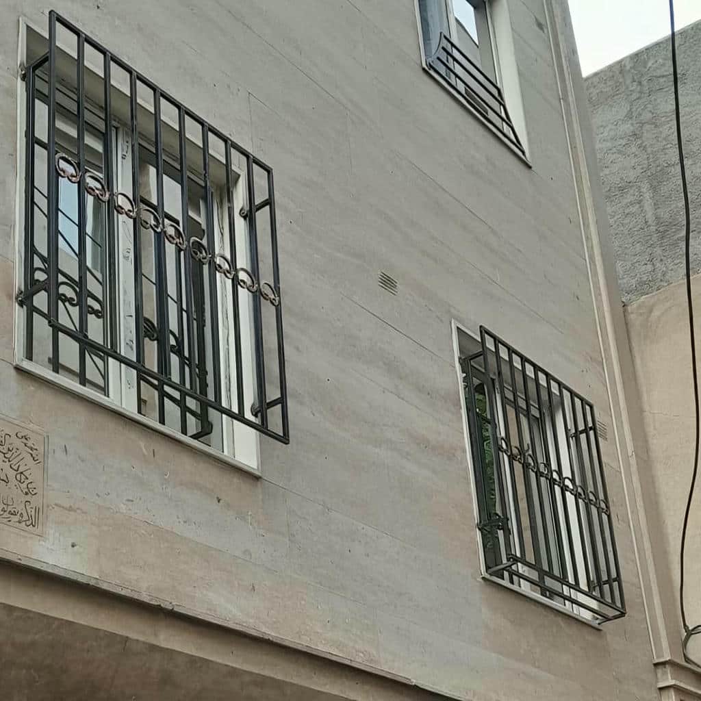 حفاظ پنجره ویلایی با نرده گذاری ایمن