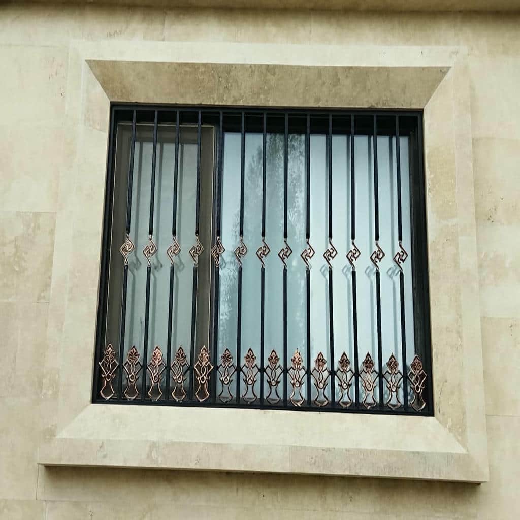 حفاظ پنجره یراق دار با جوشکاری تمیز اتصالات