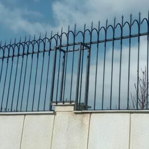 قیمت متری نرده آهنی دیوار