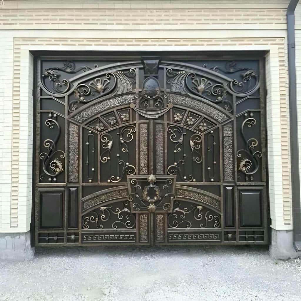 تفاوت کاربردی درب حیاط و درب پارکینگ