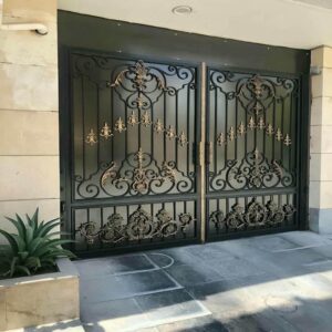 کاتالوگ انتخاب رنگ درب حیاط