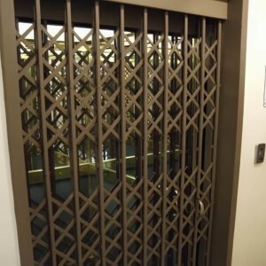 درب آکاردئونی اقتصادی ساده