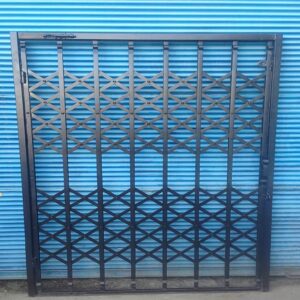 درب آکاردئونی ساده و شیک با طراحی مدرن