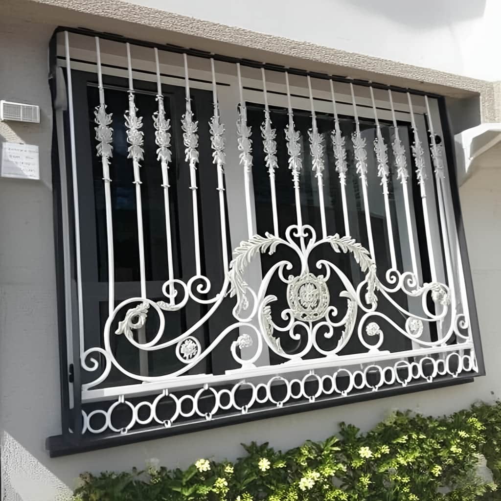 حفاظ پنجره مشکی با طراحی کاربردی در استان یزد