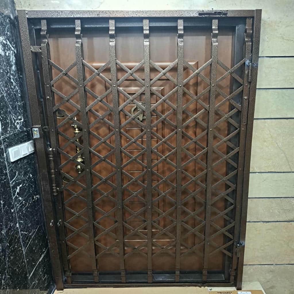 حفاظ درب آکاردئونی در استان خراسان شمالی در نمونه مشاوره انتخاب جنس