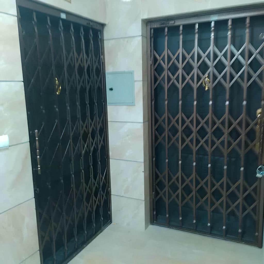 حفاظ درب آکاردئونی در شهرکرد در نمونه مشاوره انتخاب مدل