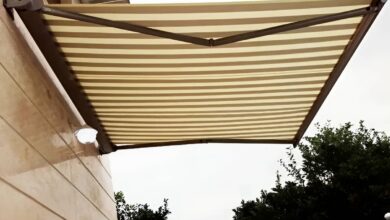 سایبان اتوماتیک بازویی با پوشش پارچه ای مقاوم