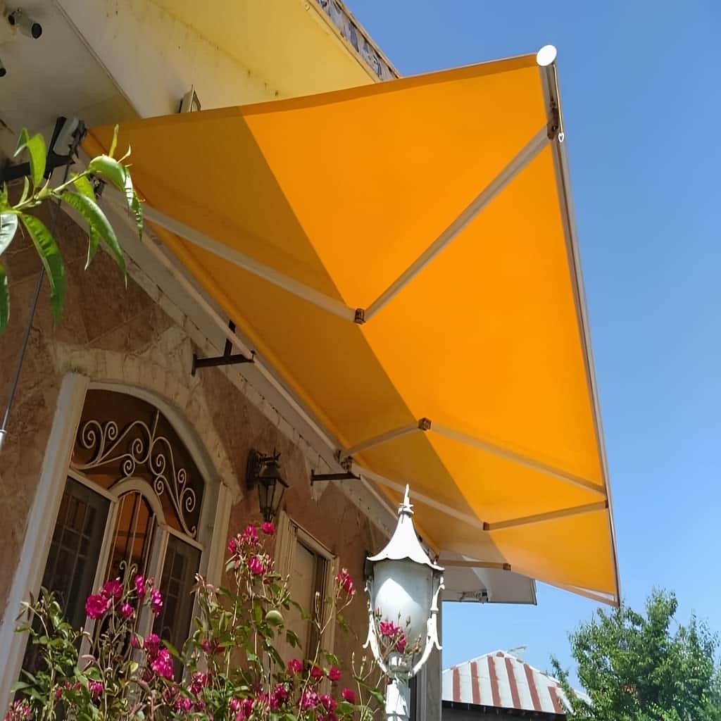 سایبان برقی در استان خراسان شمالی هنگام مقایسه جنس پوشش