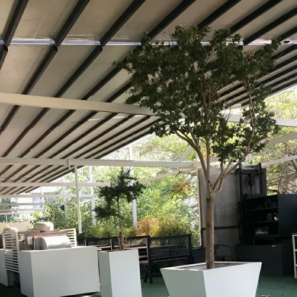 سایبان برقی در شهرکرد هماهنگ با جزئیات فرفورژه