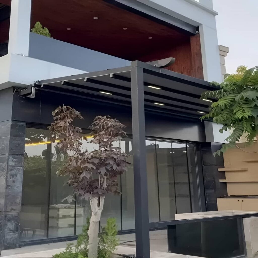 سایبان برقی در استان یزد هنگام مشاوره سفارش