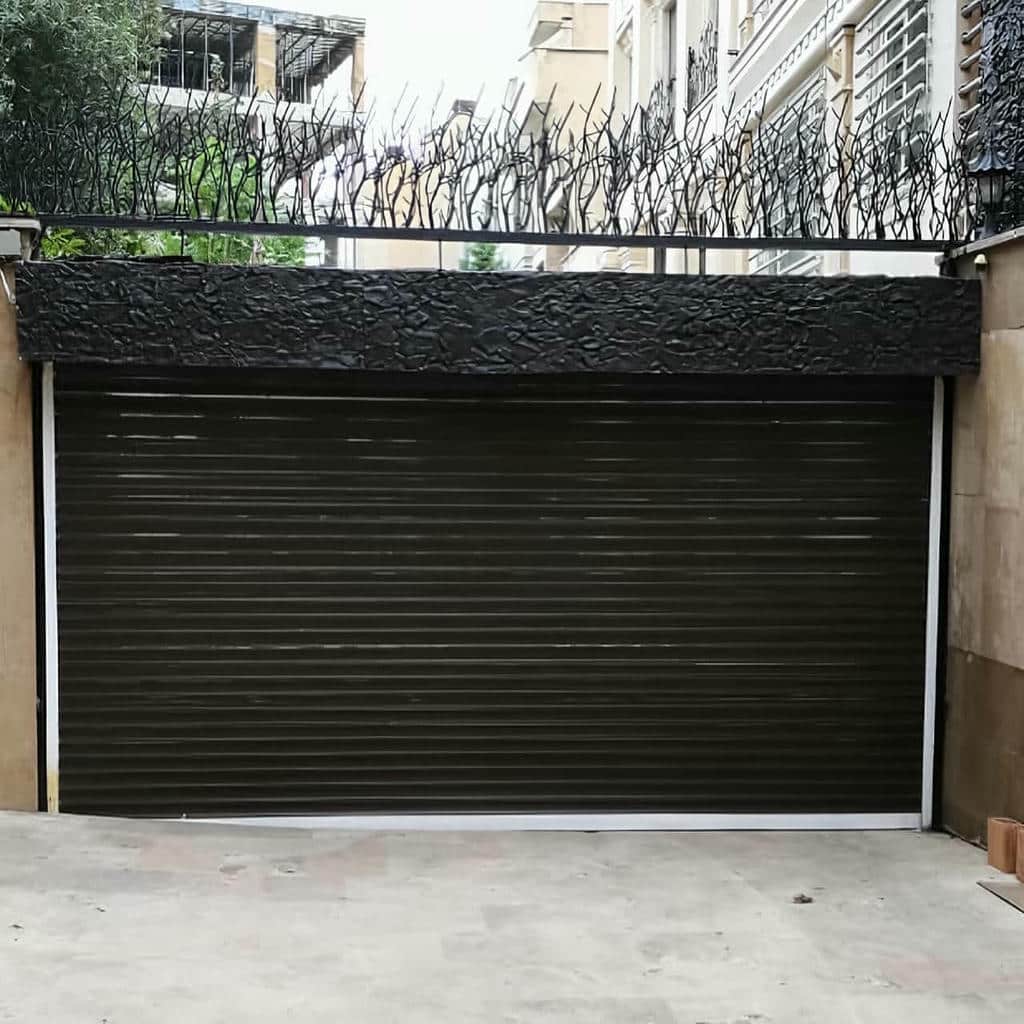 کرکره پارکینگ در مرحله اندازه گیری دهانه