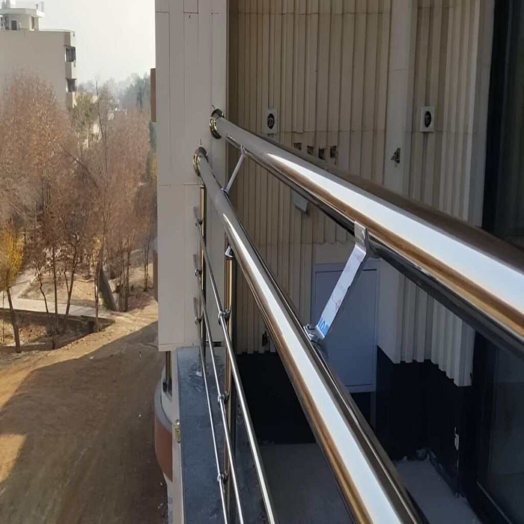 مرکز فروش نرده استیل بالکن برای انتخاب متریال مناسب