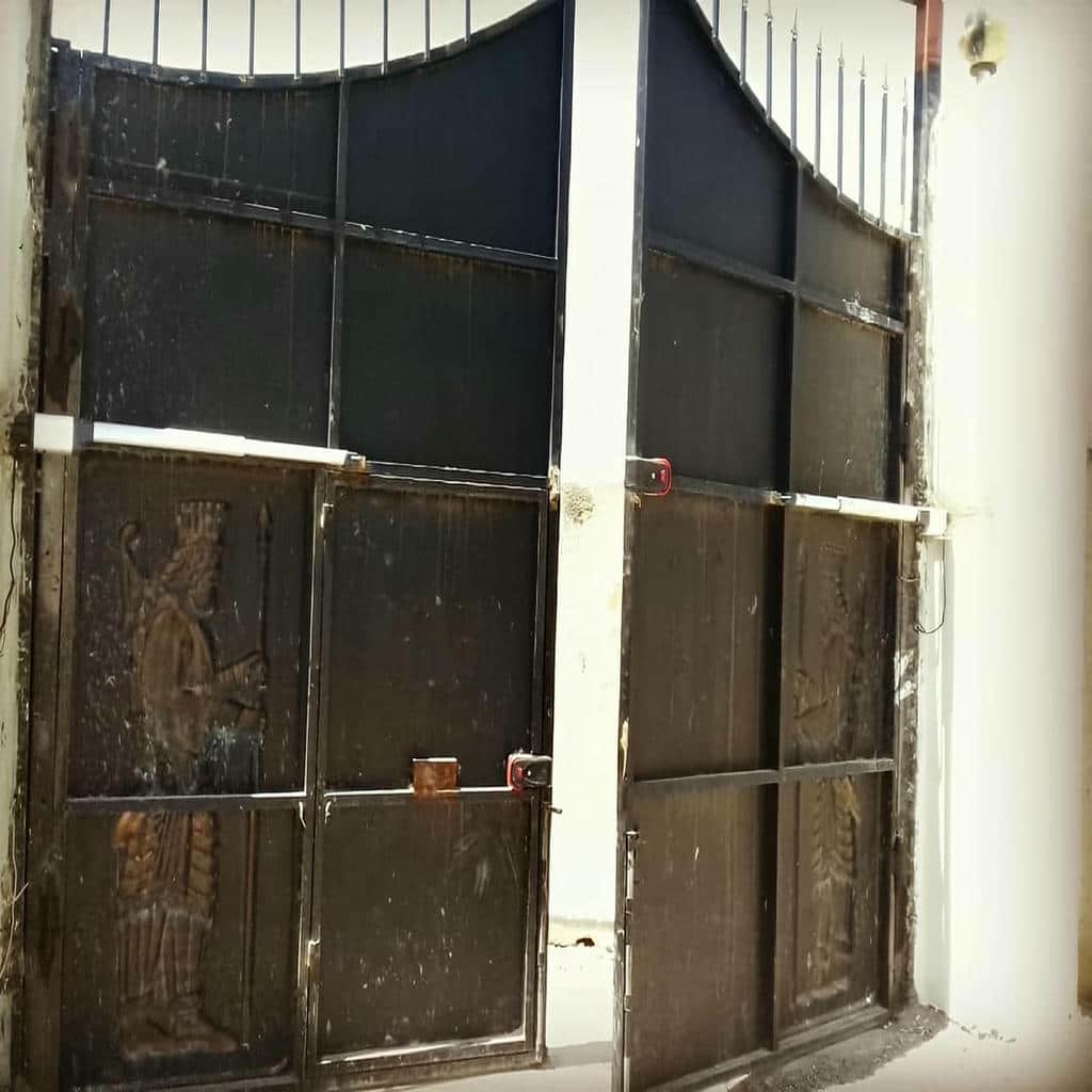 جک بازویی در مرحله اندازه گیری دهانه بزرگ