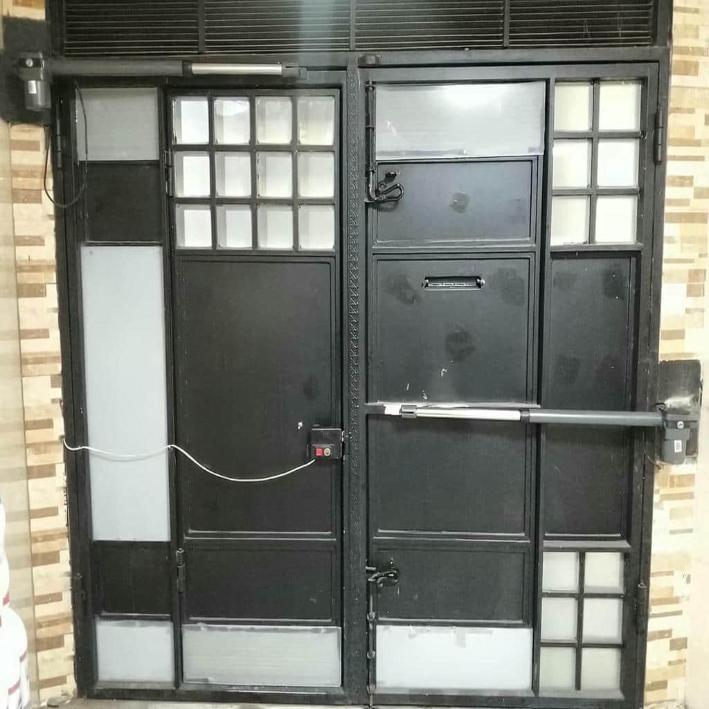 جک درب پارکینگ در زنجان در مرحله بازدید تخصصی ورودی