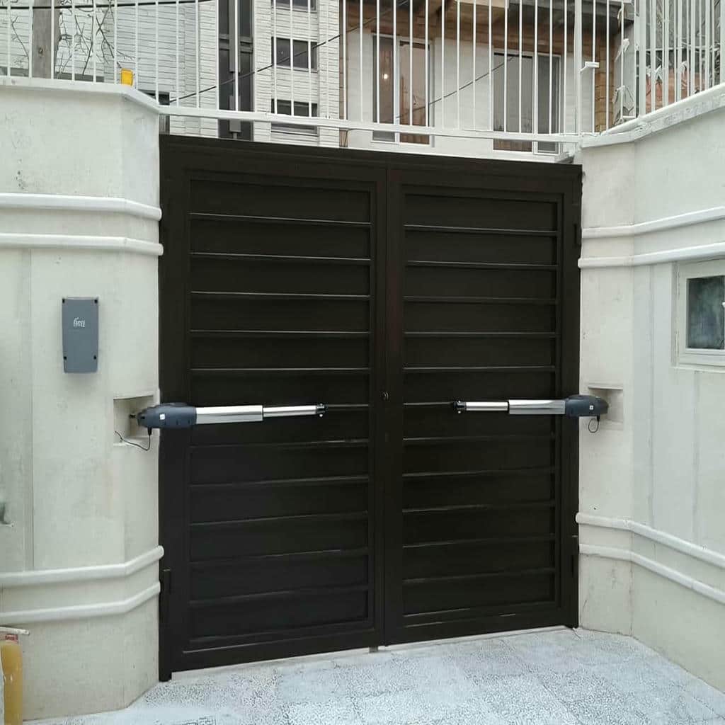 جک درب پارکینگ در شهرکرد در نمونه بازدید تخصصی پروژه