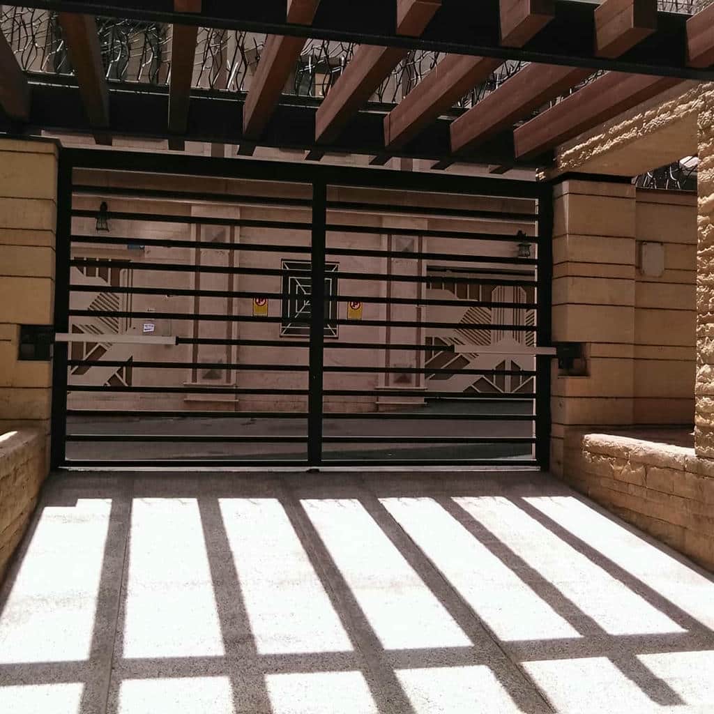 جک درب پارکینگ در قم در نمونه بازدید تخصصی پروژه