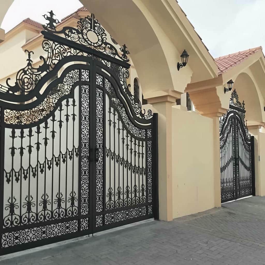 درب حیاط در استان چهارمحال و بختیاری با مدل آهنی مینیمال