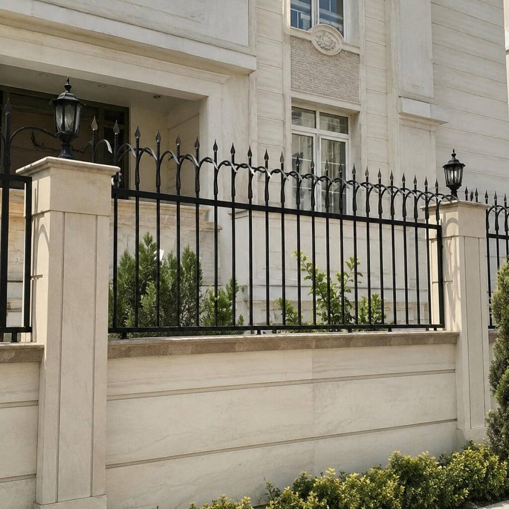 حفاظ دیوار در استان زنجان هنگام بازدید تخصصی پروژه