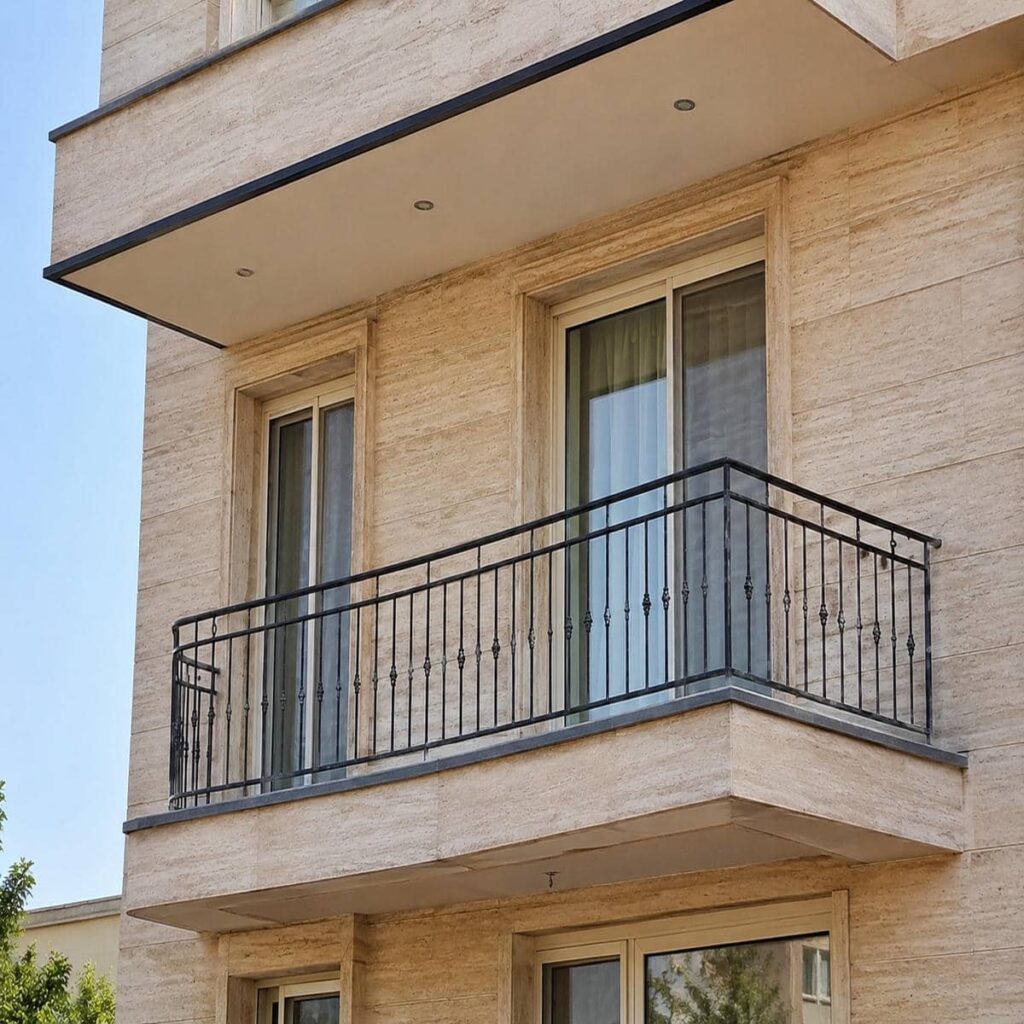 نرده بالکن در استان چهارمحال و بختیاری با خطوط ساده روی تراس مسکونی نرده بالکن در استان چهارمحال و بختیاری با خطوط ساده روی تراس مسکونی