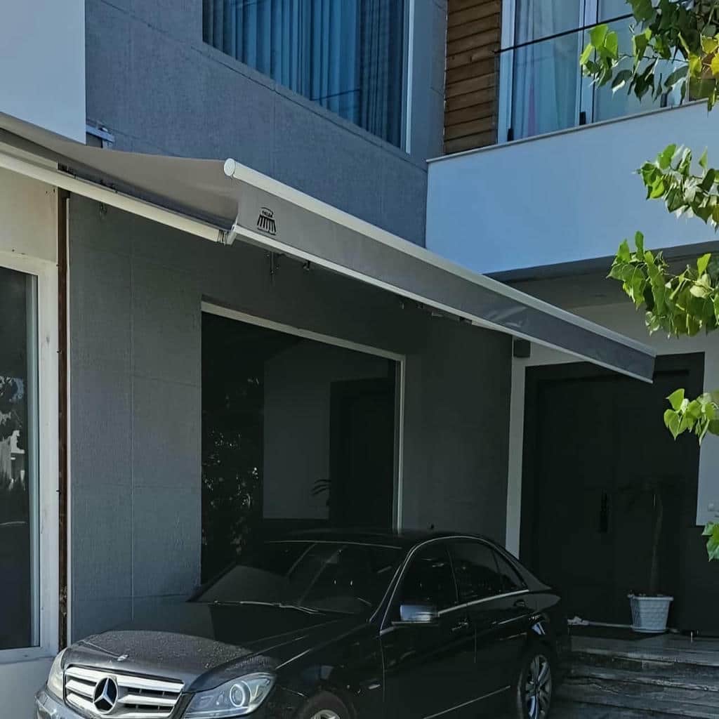 سایبان برقی ویلایی با رنگ متناسب نما