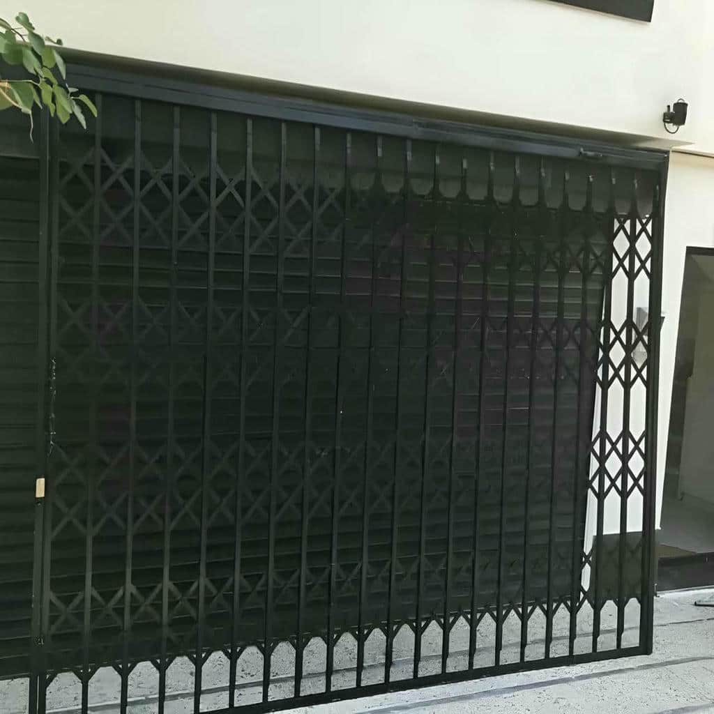 مقایسه فضای جمع‌شدن گارد آکاردئونی کنار چارچوب