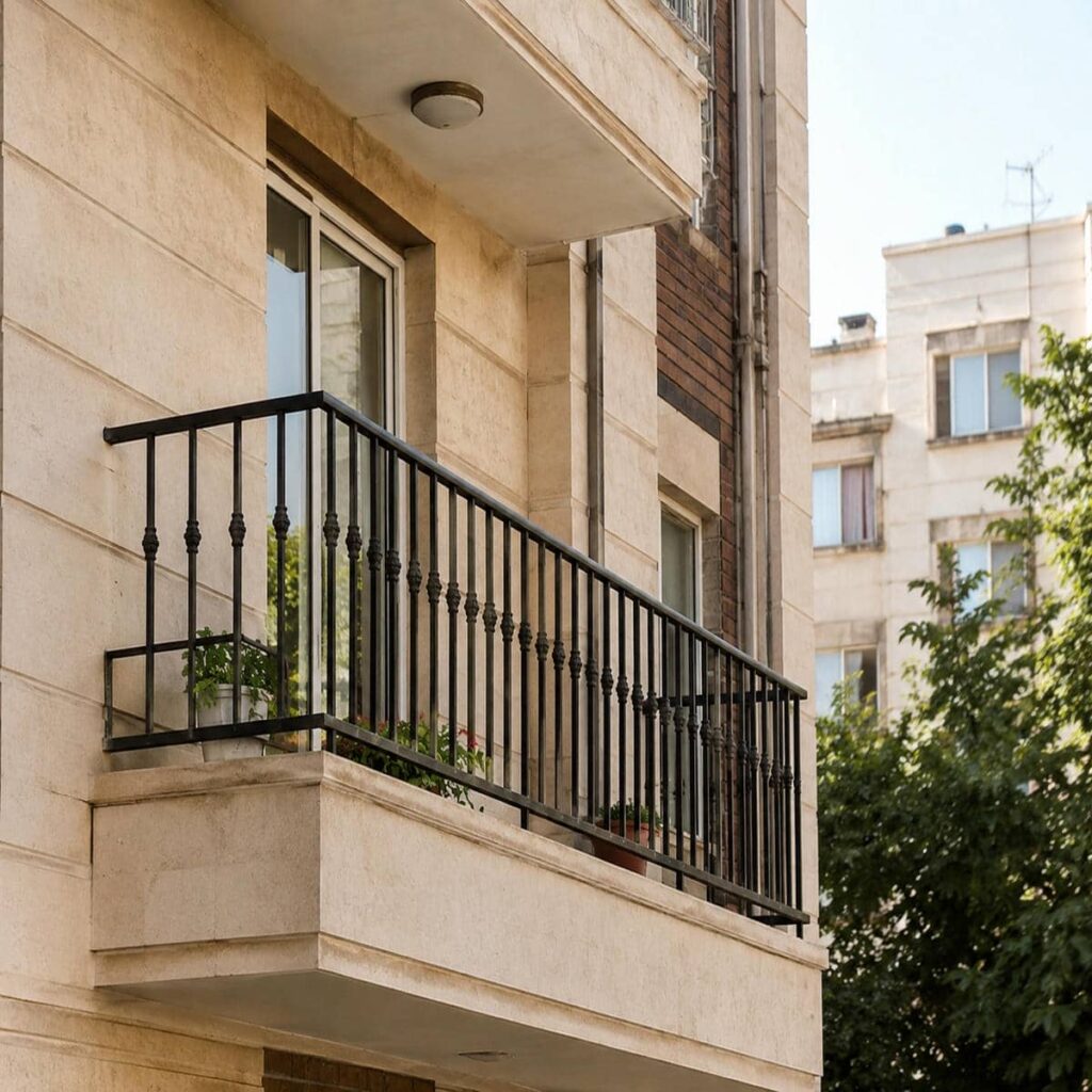 نرده بالکن رنگ کوره ای مناسب فضای مرطوب